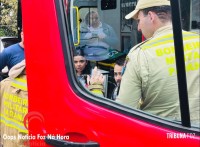 Duas casas pegam fogo no Bairro Três Lagoas e mobilizam as equipes do Corpo de Bombeiros