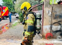 Duas casas pegam fogo no Bairro Três Lagoas e mobilizam as equipes do Corpo de Bombeiros