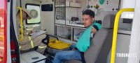 Motociclista é socorrido pelo Siate após colisão contra ônibus na Vila Yolanda