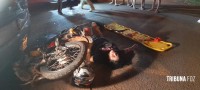 Duas vítimas graves após colisão entre moto e ônibus na Vila Carimã