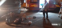 Duas vítimas graves após colisão entre moto e ônibus na Vila Carimã