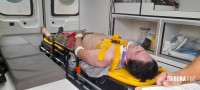 Motociclista é socorrido pelo Siate após colisão na Vila Maracanã