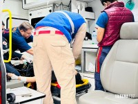 Mulher fica ferida após colisão entre moto e carro no Conjunto Libra