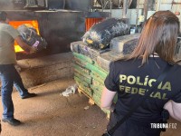 Delegacia da Policia Federal de Foz do Iguaçu incinera mais de 13 toneladas de drogas