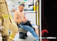 Motociclista fica ferido após colidir contra caçamba de entulho na Vila Miranda