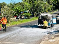 Kombi relíquia pega fogo no Jardim São Paulo e populares conseguem conter incêndio