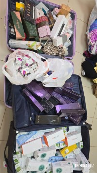 Policia Federal prende duas bolovianas com medicamentos proibidos na Rodoviária de Foz do Iguaçu