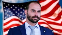 Ministro Alexandre de Moraes diz que Eduardo Bolsonaro está nos EUA para fugir da lei