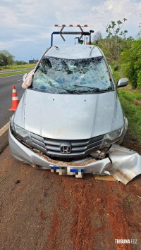 Veículo capota com R$ 200 mil em smartphones durante fiscalização na BR-277