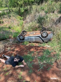 Veículo capota com R$ 200 mil em smartphones durante fiscalização na BR-277