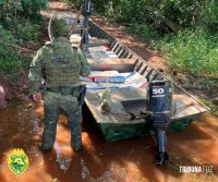 BPFRON apreende embarcação carregada com 443,8 Kg de maconha em Santa Helena