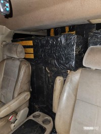 PF, PM e RF apreende 400 caixas de cigarros e 8 toneladas de carvão contrabandeados em Foz do Iguaçu