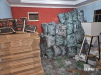 PF, PM e RF apreende 400 caixas de cigarros e 8 toneladas de carvão contrabandeados em Foz do Iguaçu