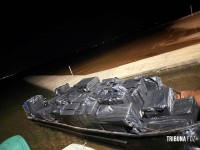 PF, PC, PM e Receita Federal apreende embarcação com 50 mil maços de cigarro no Lago de Itaipu