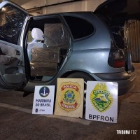 Ações conjuntas da PF, PM e Marinha resultam em apreensão de cigarros e depósito ilegal de pneus em Foz do Iguaçu