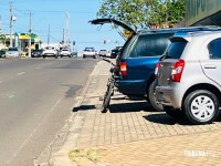 Colisão entre bicicleta e automóvel deixa ciclista ferido 