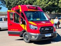 Colisão entre bicicleta e automóvel deixa ciclista ferido 