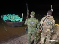 PF, PM e PC apreendem embarcação carregada com 50 mil maços de cigarros em Missal