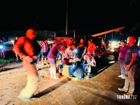 Motorista de carreta fica ferido após acidente na marginal da BR-277