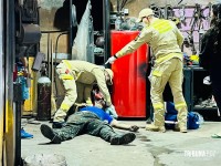 Homem cair de escada enquanto instalava câmera de segurança 