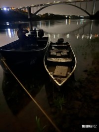 Policia Federal e a Policia Militar apreendem 287,5 quilos de maconha no Rio Paraná, em Foz do Iguaçu