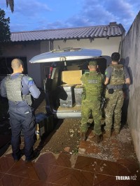 PF, PM e Marinha apreendem eletrônicos e cigarros eletrônicos na Vila Carimã em Foz do Iguaçu