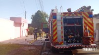 Bombeiros são acionados após inversor pegar fogo em residência no Jardim São Paulo
