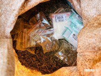 CHOQUE apreende maconha abandonada na "Favela da Sadia" em Foz do Iguaçu