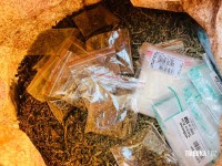 CHOQUE apreende maconha abandonada na "Favela da Sadia" em Foz do Iguaçu
