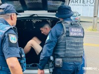 Troca de tiros com a Guarda Municipal termina com um baleado e comparsa preso 