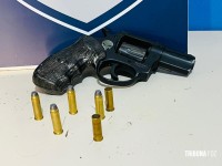 Troca de tiros com a Guarda Municipal termina com um baleado e comparsa preso 