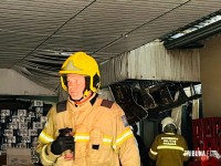 Bombeiros controlam rapidamente incêndio que atingiu depósito de mercado no Bairro Morumbi