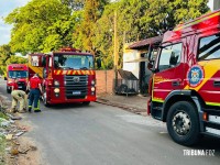 Bombeiros controlam rapidamente incêndio que atingiu depósito de mercado no Bairro Morumbi