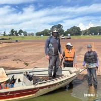 PF e PC realizam salvamento de embarcação à deriva no Lago de Itaipu