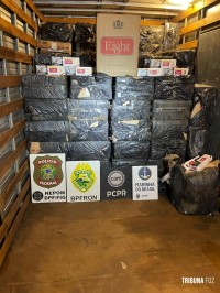 PF, PM, PC e Marinha apreendem 50 mil maços de cigarro paraguaio em Foz do Iguaçu