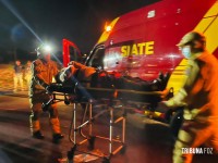 Ford Ka e Ranger colidem de frente e deixam vítimas em estado grave em Foz