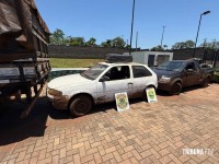 Polícia Federal e BPFron apreendem carga de cigarros paraguaios e veículos em Marechal Cândido Rondon
