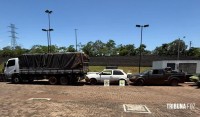 Polícia Federal e BPFron apreendem carga de cigarros paraguaios e veículos em Marechal Cândido Rondon