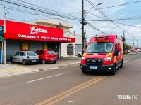 Telhado de comércio desaba e duas pessoas caem de cima da fachada no bairro Três Lagoas