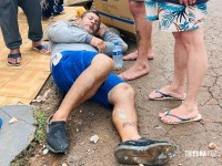 Telhado de comércio desaba e duas pessoas caem de cima da fachada no bairro Três Lagoas