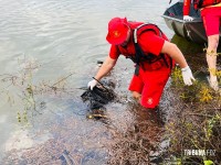 Corpo de homem é encontrado boiando no Rio Paraná em Foz do Iguaçu
