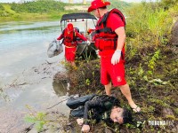 Corpo de homem é encontrado boiando no Rio Paraná em Foz do Iguaçu