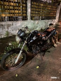 Guarda Municipal prende motociclista por direção perigosa na Praça 7 de Setembro no Bairro Morumbi durante a madrugada