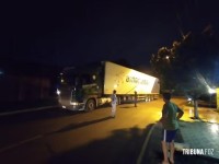 Moradores de Presidente Franco exigem sinalização e controle do tráfego de caminhões na Ponte da Integração