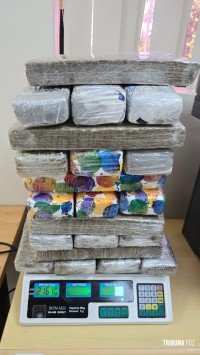 PF prende passageira com maconha na Rodoviária Internacional de Foz do Iguaçu