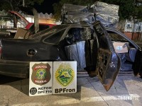 BPFRON e PF apreendem dois veículos carregados com cigarros contrabandeados do Paraguai em Itaipulândia