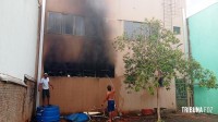 Bombeiros são acionados após incêndio a comércio na Av. Morenitas, no Bairro Porto Meira