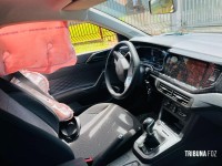 Motociclista fica ferido após colisão com carro e bater contra portão da Igreja no Conjunto Sol de Maio