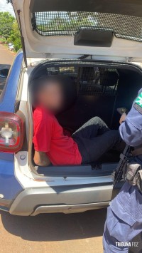 Guarda Municipal prende traficante que levaria drogas para Matelândia em um ônibus fretado pela "Lar"