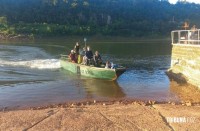 Dois turistas ficaram feridos após caírem na cachoeira 3 do Córrego Mbocai em Puerto Iguazu